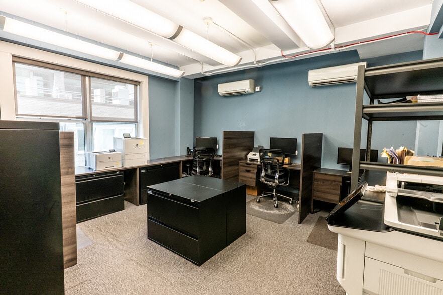 More Photos Of 104-110 E 40th St, New York Medical For Sale