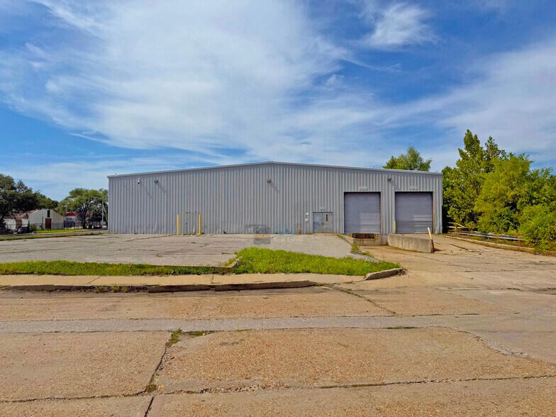More Photos Of 5739 Natural Bridge Rd, Saint Louis Manufacturing For Sale