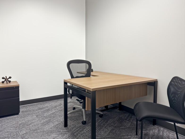 More Photos Of 7460 Warren Pky, Frisco Coworking Space