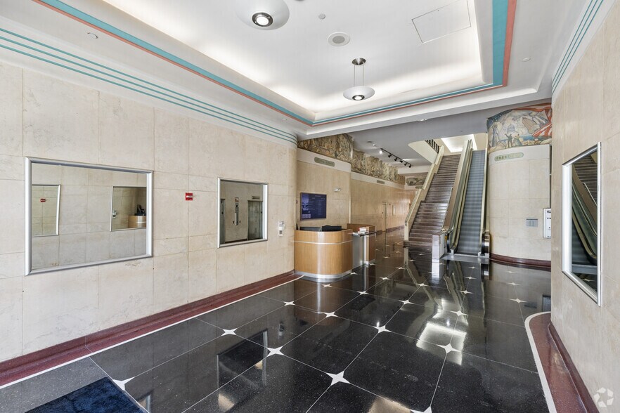 More Photos Of 420 Lincoln Rd, Miami Beach Loft Creative Space For Lease