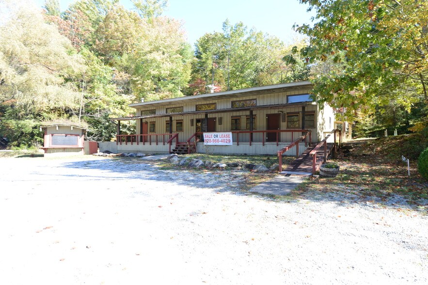 More Photos Of 16716 Rosman Hwy, Lake Toxaway Storefront Retail Residential For Lease