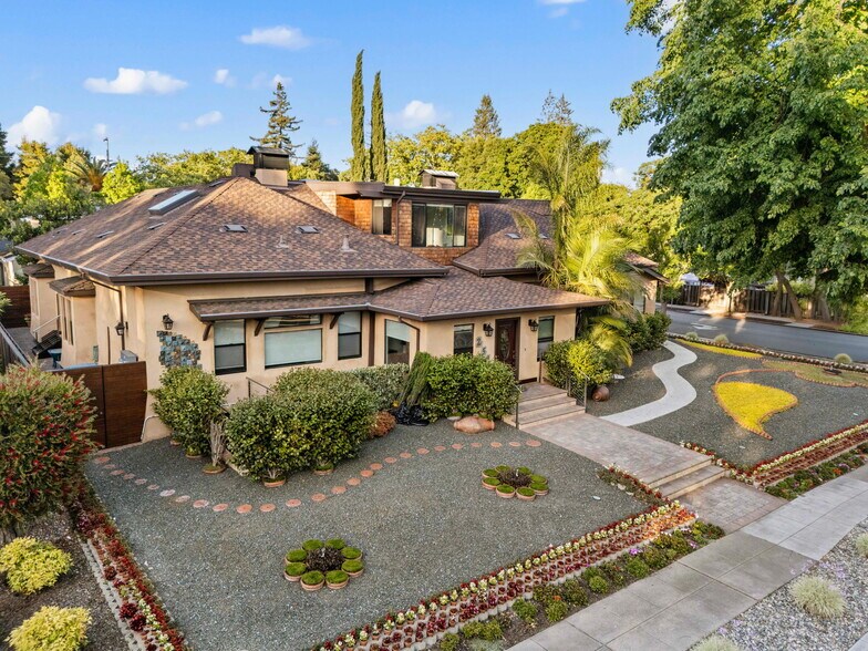 More Photos Of 251 Middlefield Rd, Palo Alto Apartments For Sale