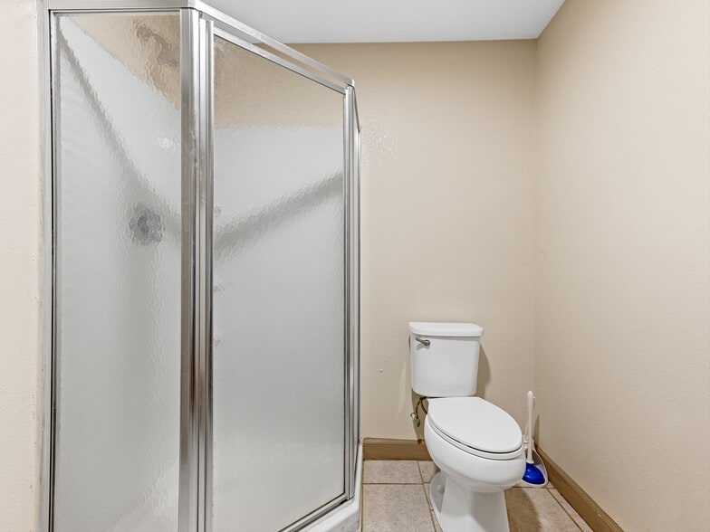 More Photos Of 24 Old County Home Rd, Asheville Light Distribution For Lease