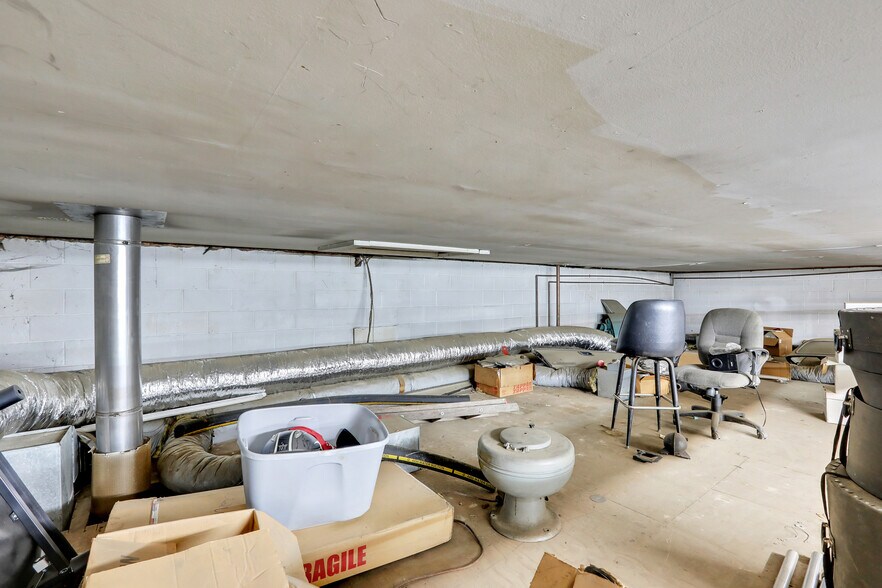 More Photos Of 16 Sloop Hill Rd, New Windsor Township Warehouse For Sale