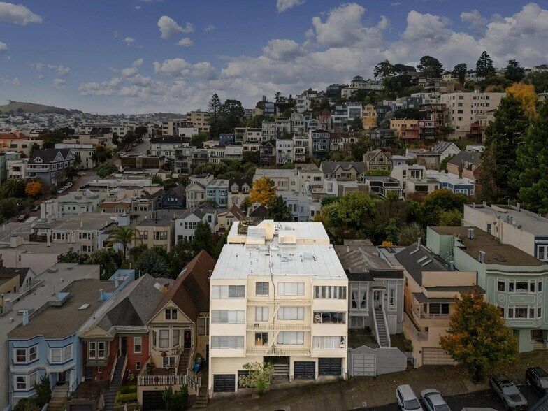 More Photos Of 237 Cumberland St, San Francisco Multifamily For Sale