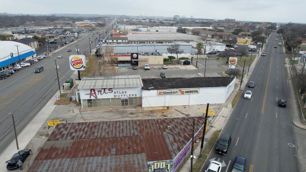 More Photos Of 3350 Fredericksburg Rd, San Antonio Auto Repair For Lease