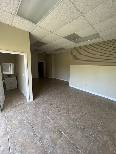 More Photos Of 1325 White Dr, Titusville Warehouse For Lease