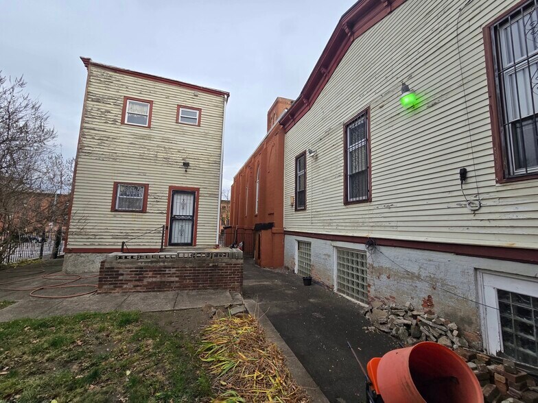 More Photos Of 1064 Herkimer St, Brooklyn Specialty For Sale