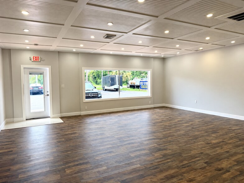 More Photos Of 3816-3820 Grand Blvd, New Port Richey Unknown For Lease