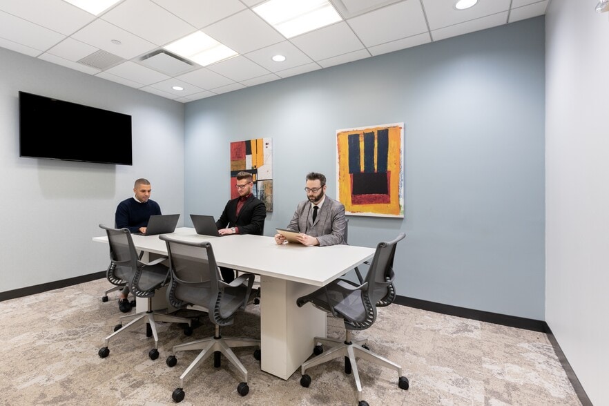 More Photos Of 100 Park Ave, New York Coworking Space