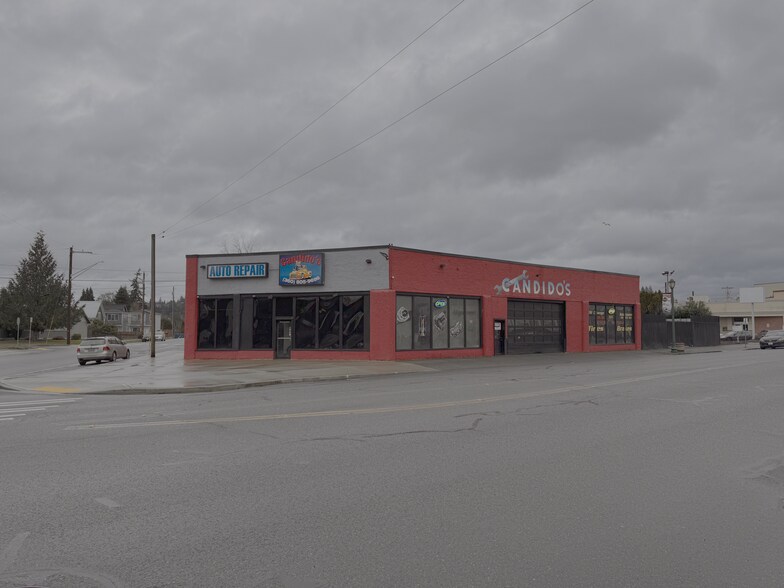 More Photos Of 225 W Main St, Monroe General Retail For Sale