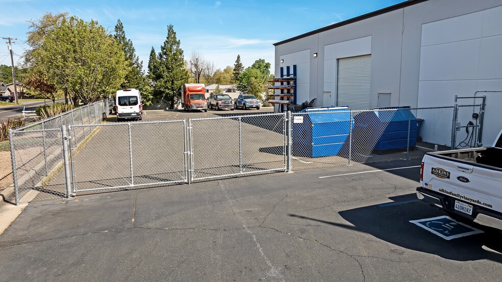 More Photos Of 9721 Kent St, Elk Grove Warehouse For Sale