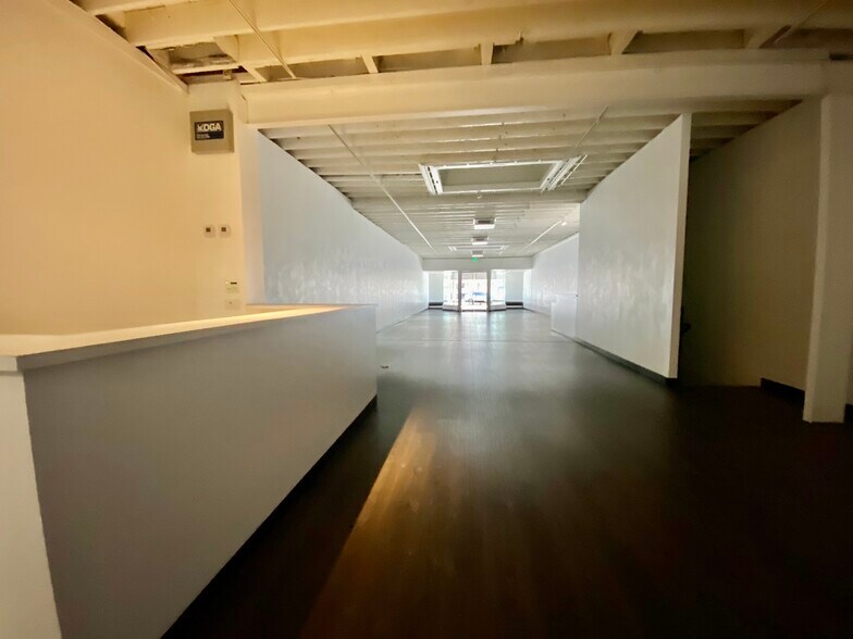 More Photos Of 39 E Colorado Blvd, Pasadena Storefront For Lease