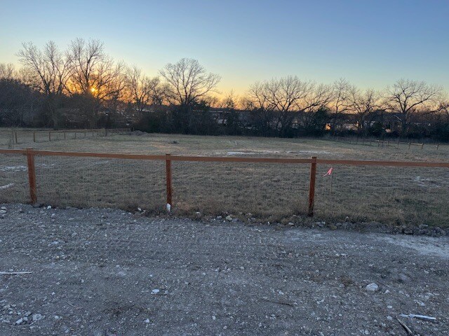 More Photos Of 2895 County Road 341, McKinney Land For Lease