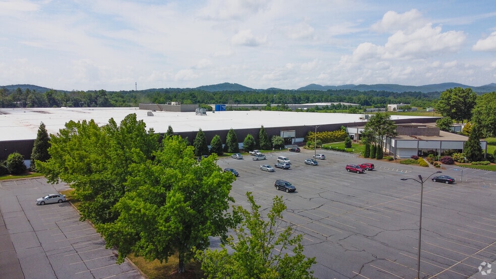 More Photos Of 145 Cane Creek Industrial Park Rd, Fletcher Warehouse For Lease