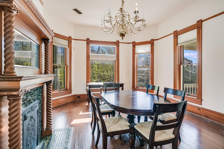 More Photos Of 2210 San Gabriel St, Austin Office Residential For Sale