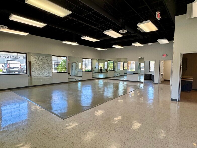 More Photos Of 8988 W Cheyenne Ave, Las Vegas Medical For Lease