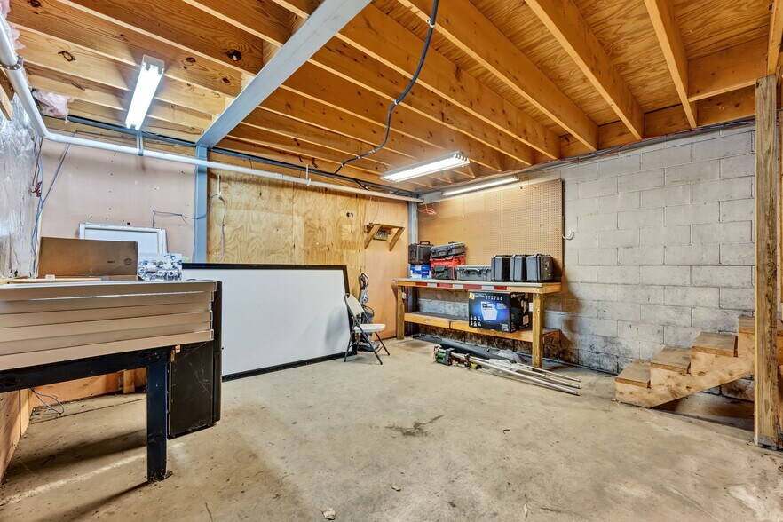 More Photos Of 203 Hershinger Rd, Coraopolis Office For Sale