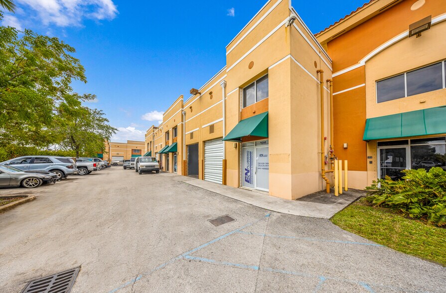 More Photos Of 11965 SW 142nd Ter, Miami Light Distribution For Lease