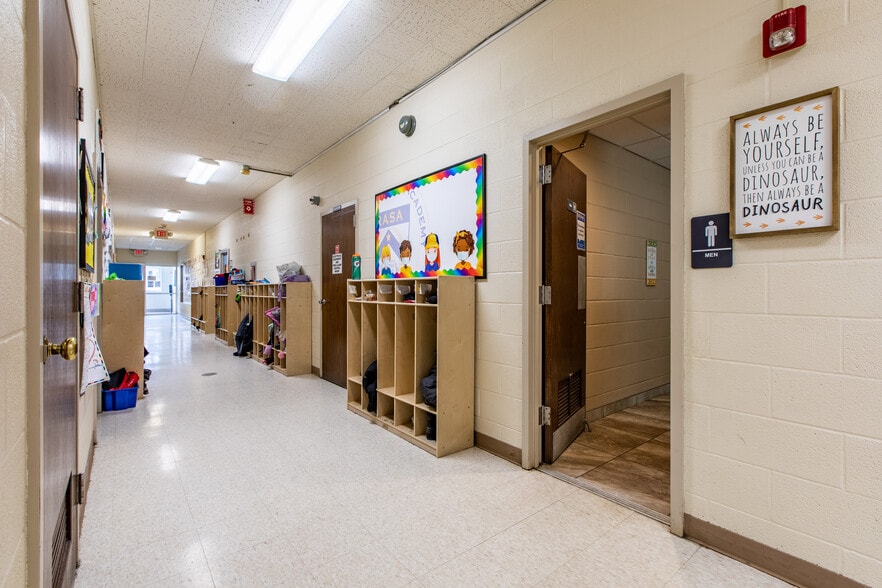 More Photos Of 974 Skyline Dr SW, Rochester Religious Facility For Lease