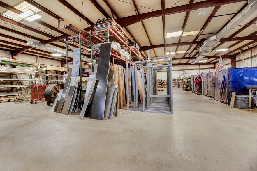 More Photos Of 9325 Gulfstream Rd, Frankfort Warehouse For Lease