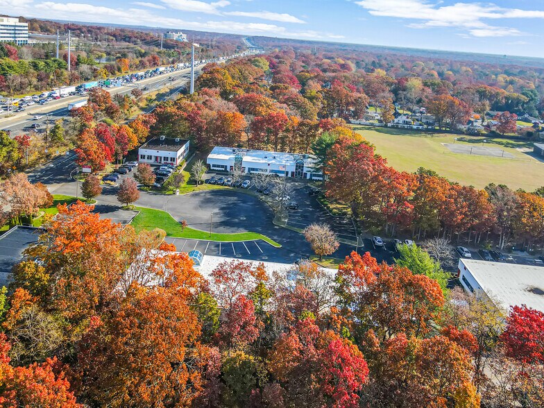 More Photos Of 200 Corporate Plz, Islandia Office For Lease