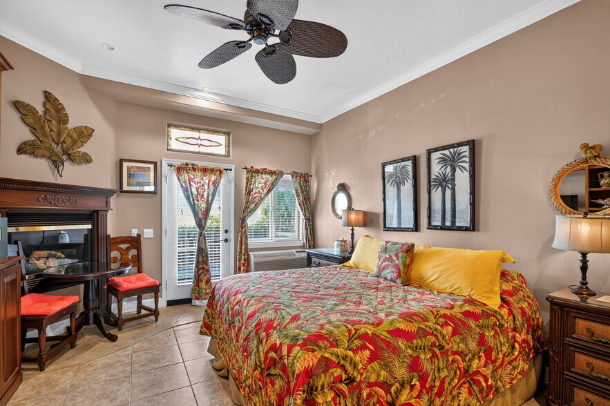 More Photos Of 95 S Ocean Ave, Cayucos Hospitality For Sale