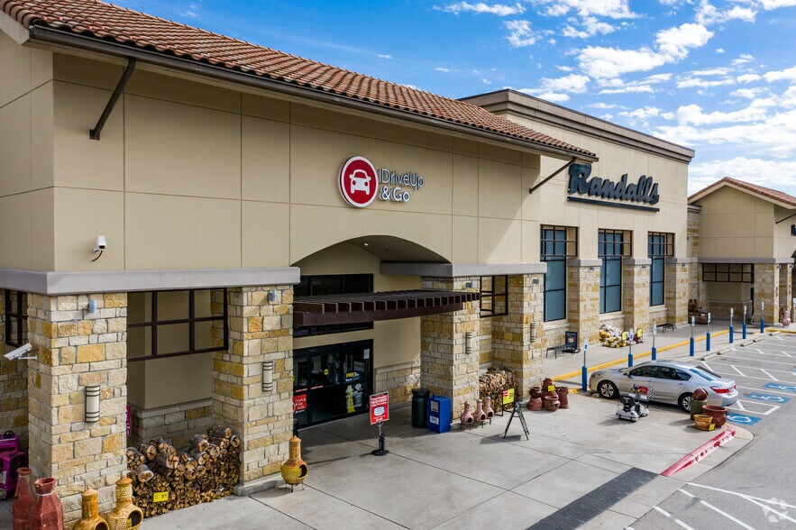 More Photos Of 5000 N Quinlan Park Rd, Austin Unknown For Lease