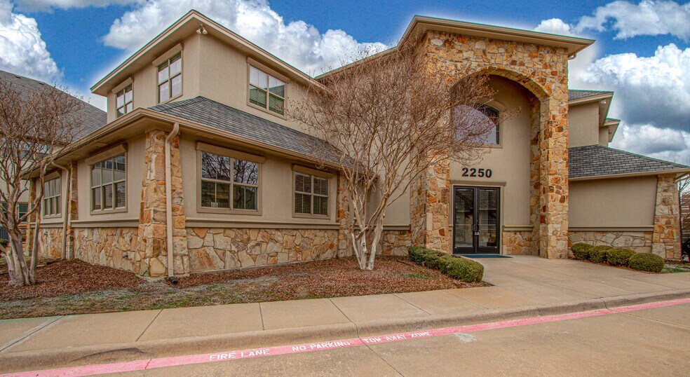 More Photos Of 2250 Pool Rd, Grapevine Office Residential For Sale