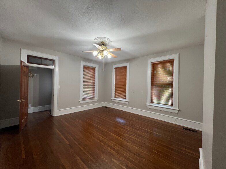 More Photos Of 1071 S High St, Columbus Loft Creative Space For Sale