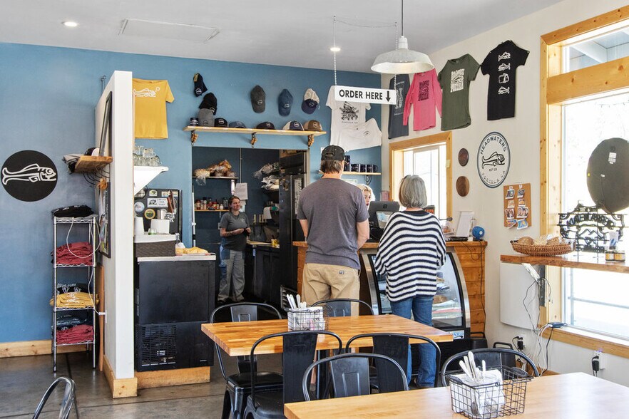 More Photos Of 620 E Sierra Ave, Portola Restaurant For Sale