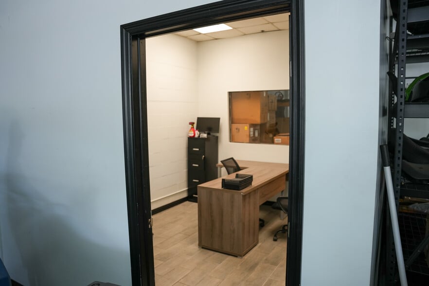 More Photos Of 1100 S French Ave, Sanford Freestanding For Lease