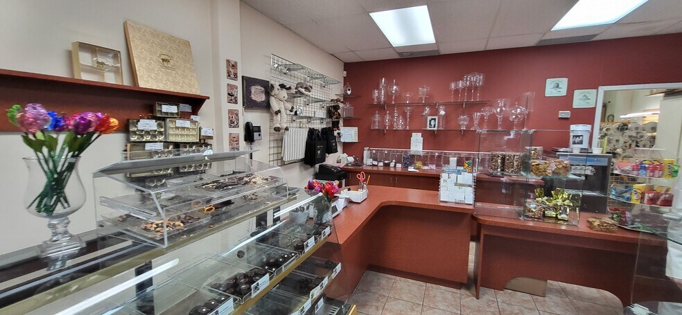 More Photos Of 2839 Bathurst St, Toronto Storefront Retail Residential For Sale