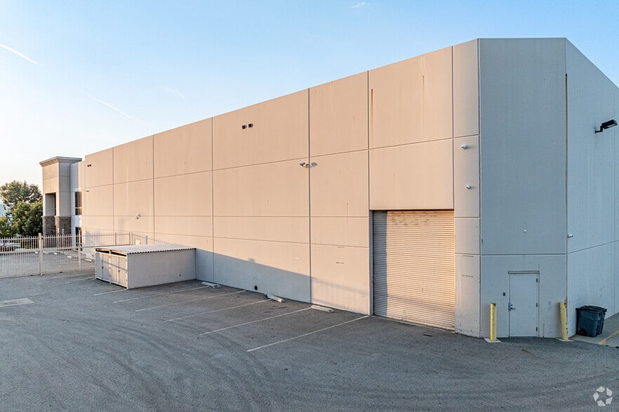 More Photos Of 8800 Slauson Ave, Pico Rivera Warehouse For Lease