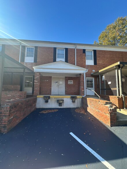 More Photos Of 1009 Grove Rd, Greenville Medical For Lease