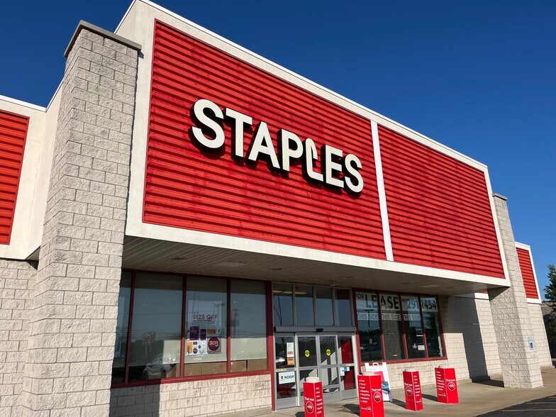 Primary Photo Of 9374 State Route 14, Streetsboro Storefront Retail Office For Lease