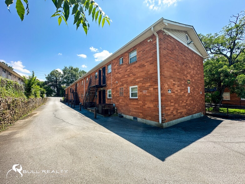 More Photos Of 2099 Martin Luther King Dr, Atlanta Apartments For Sale