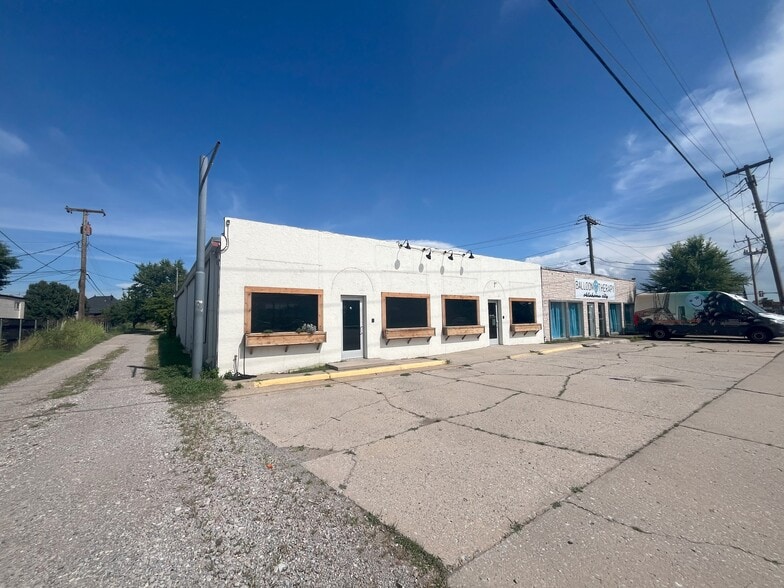 More Photos Of 7926 N May Ave, Oklahoma City Storefront Retail Office For Lease