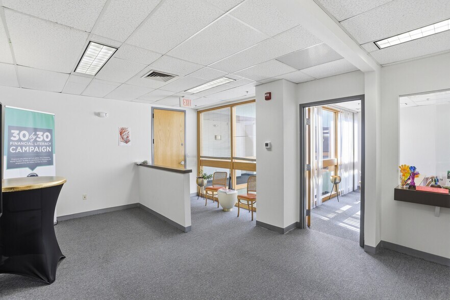 More Photos Of 101 Cambridge St, Burlington Medical For Lease