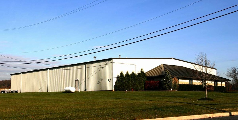 Primary Photo Of 665 Forman Rd, Souderton Warehouse For Lease