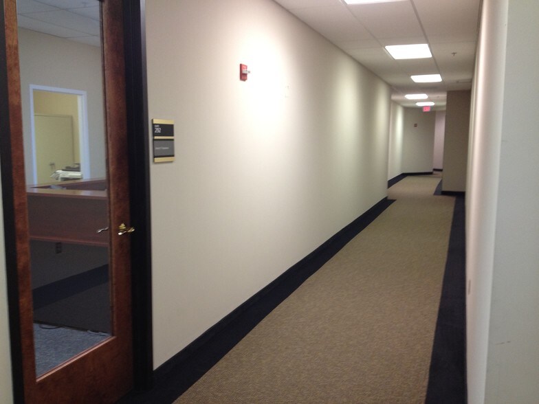 More Photos Of 1101 Mercantile Ln, Largo Office For Lease