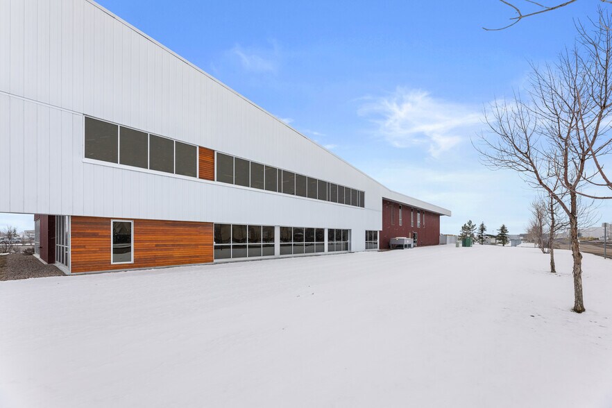 More Photos Of 261211 Wagon Wheel Way, Rocky View No 44 Light Manufacturing For Sale