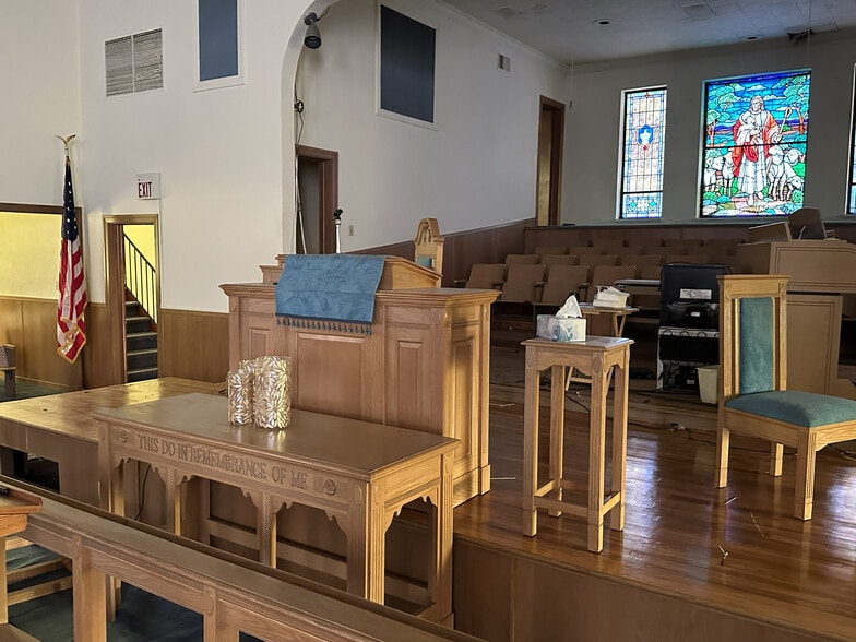 More Photos Of 200 Moir St, Eden Religious Facility For Sale
