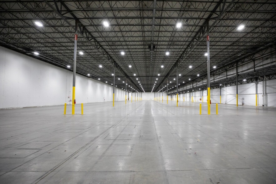 More Photos Of 5300 Kansas Ave, Kansas City Distribution For Lease