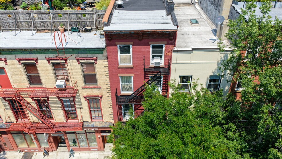 More Photos Of 145 Atlantic Ave, Brooklyn Restaurant For Sale