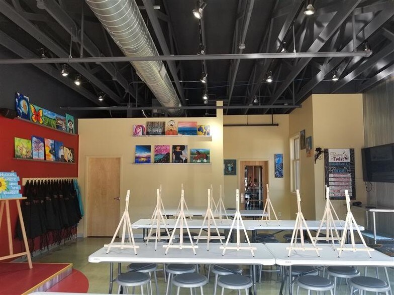 More Photos Of 871 S Arbor Vitae, Edwardsville General Retail For Lease