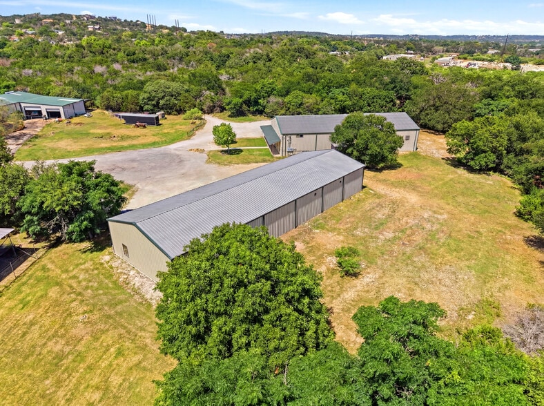 More Photos Of 117 Business Dr W, Kerrville Warehouse For Sale