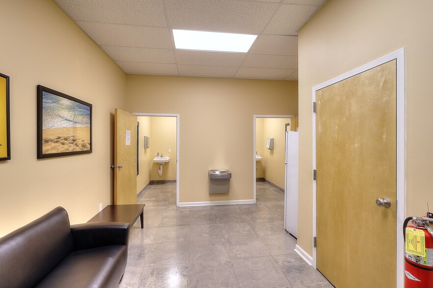 More Photos Of 4953 Presidents Way, Tucker Loft Creative Space For Sale