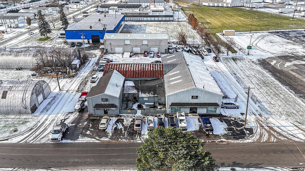 More Photos Of 715 Kingsbury St, Maumee Warehouse For Sale