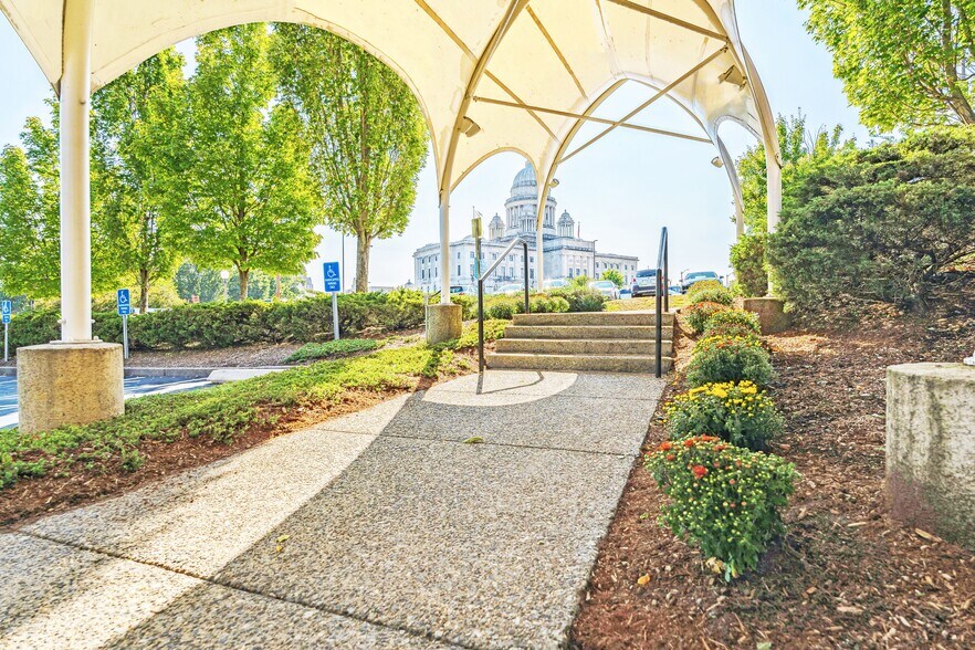 More Photos Of 1 State St, Providence Office For Lease